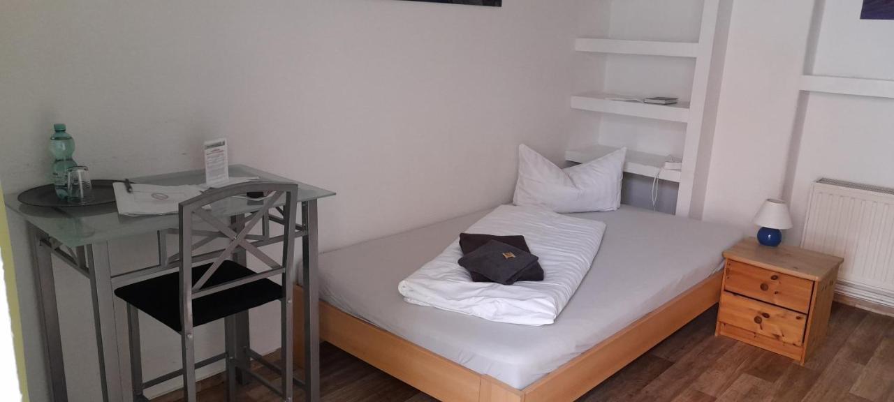 Apartment-Hotel Schillerplatz วิทเทนเบิร์ก ภายนอก รูปภาพ