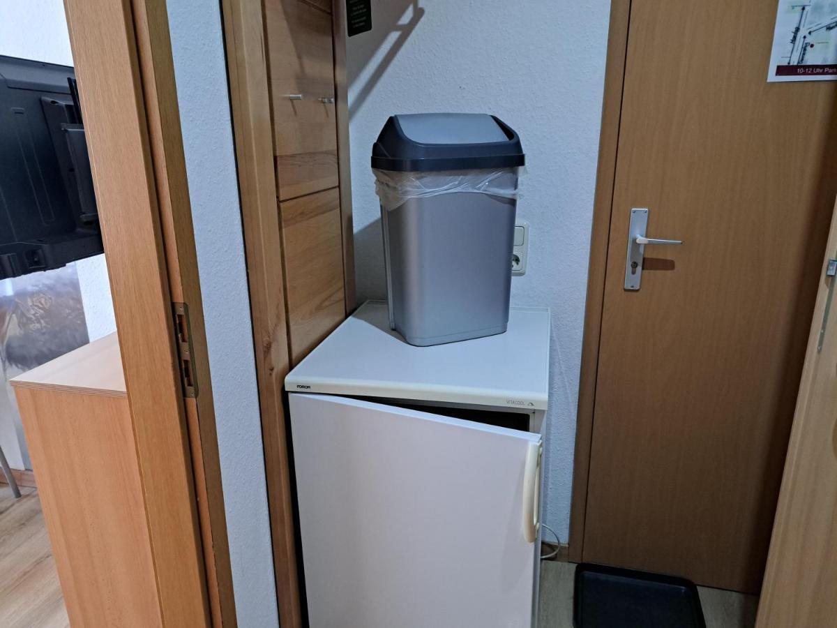 Apartment-Hotel Schillerplatz วิทเทนเบิร์ก ภายนอก รูปภาพ